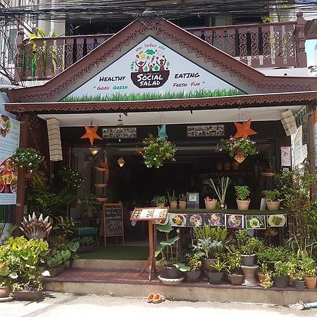 The Family Tree House Hotel Hua Hin Bagian luar foto