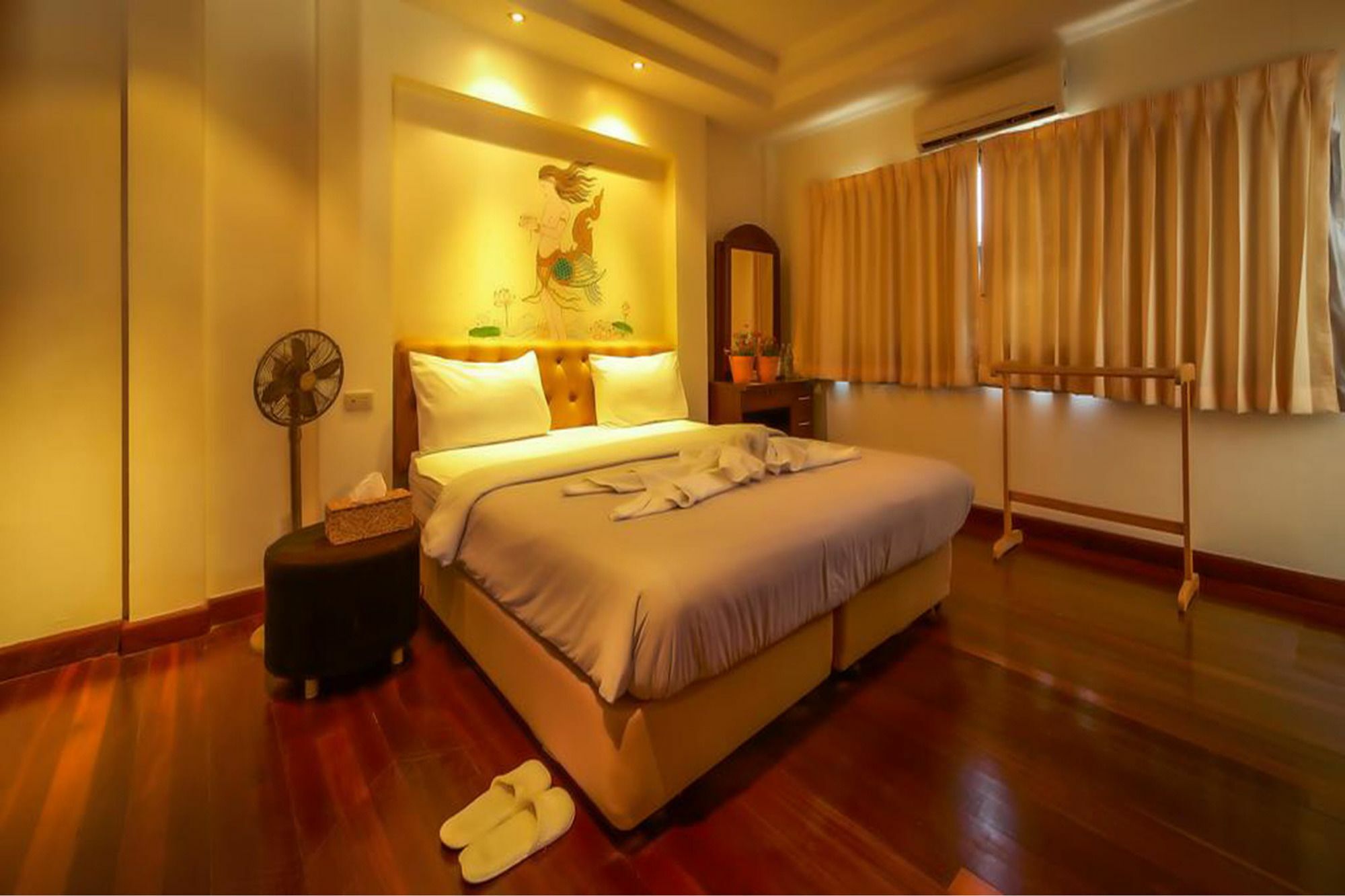 The Family Tree House Hotel Hua Hin Bagian luar foto
